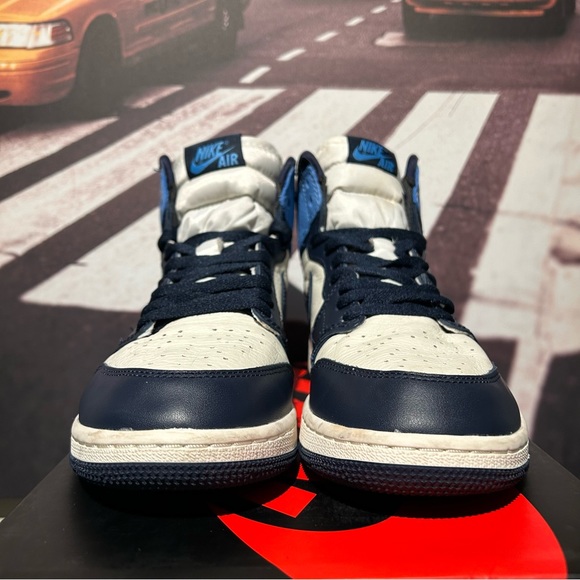 Jordan 1 High Obsidian UNC Size 7Y / 8.5W - Picture 5 of 7